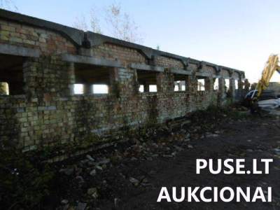 Parduodama Kiaulidė Kelmės rajone, Maironių k. Kuršių g. 9, pradinė kaina 2900 EUR, 1473 kv.m