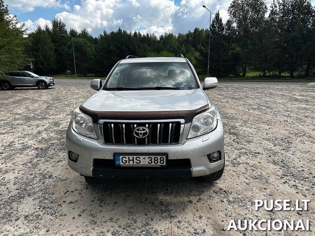 TOYOTA TOYOTA LAND CRUISER (150 SERIES) Keleivinis automobilis 3