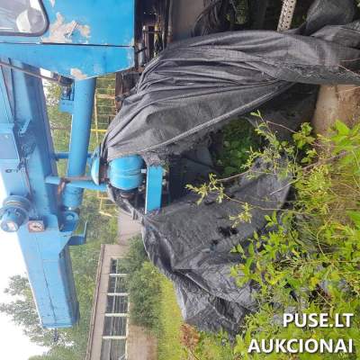 Dvi defektuotos autokranų dalys Panevėžyje, pradinė kaina 5120 EUR