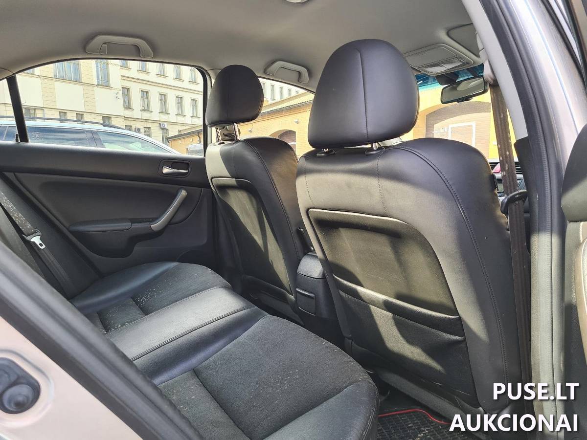 Keleivinis automobilis Honda Accord Keleivinis automobilis 1