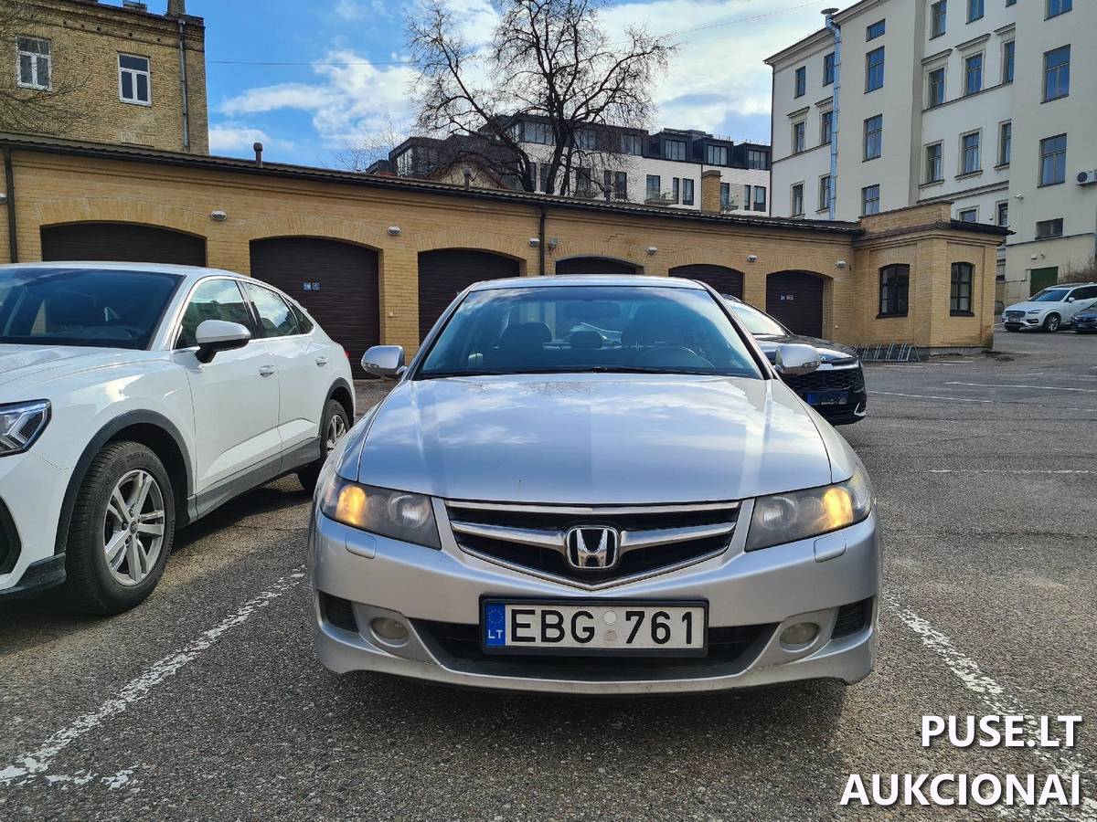 Keleivinis automobilis Honda Accord Keleivinis automobilis 5
