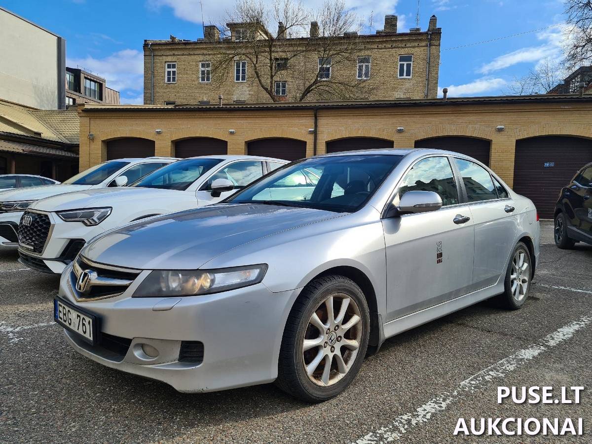 Keleivinis automobilis Honda Accord Keleivinis automobilis 6