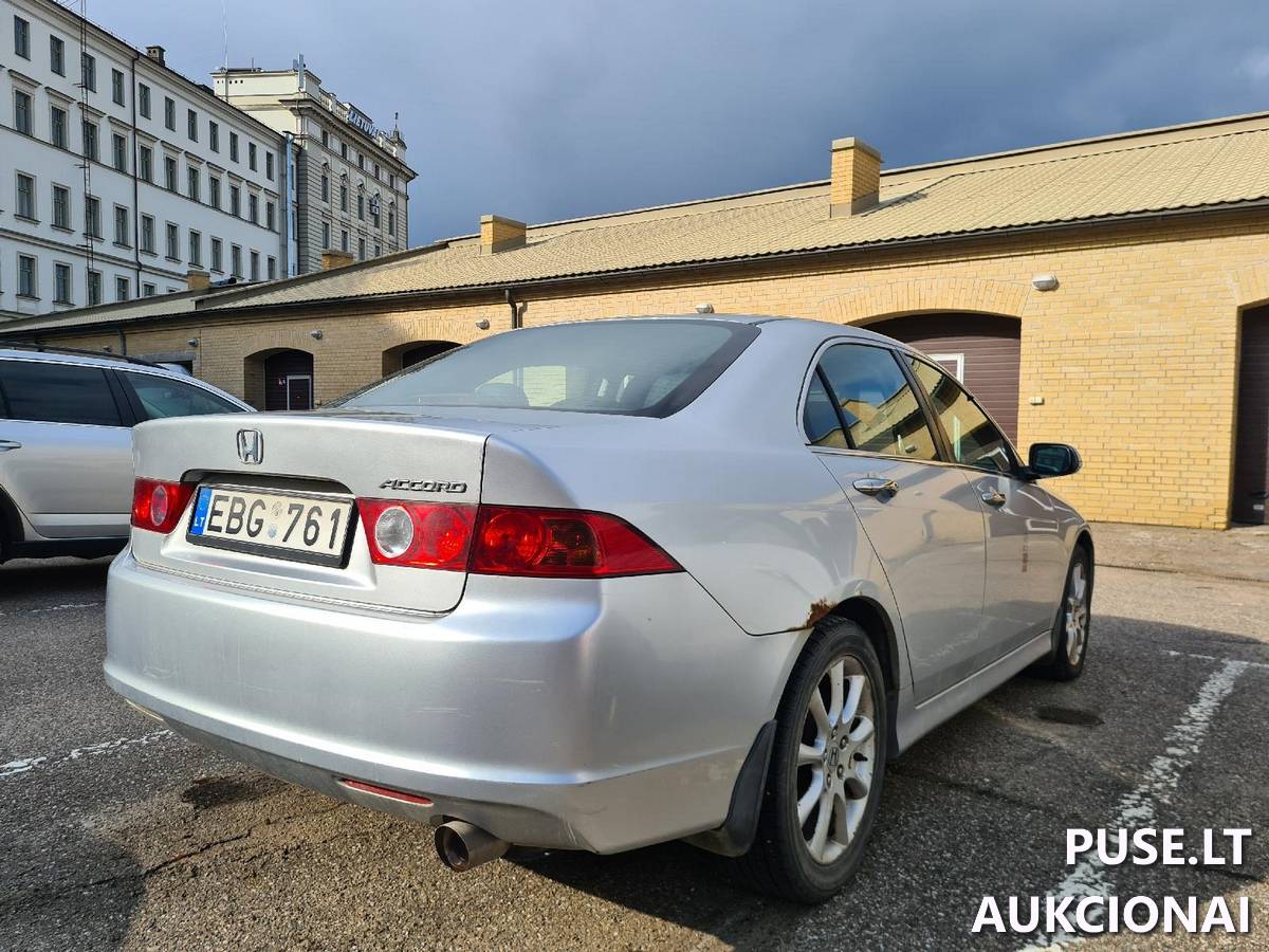 Keleivinis automobilis Honda Accord Keleivinis automobilis 9