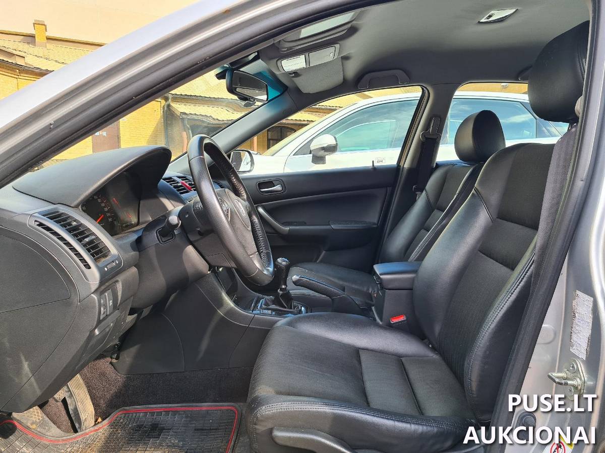 Keleivinis automobilis Honda Accord Keleivinis automobilis 10