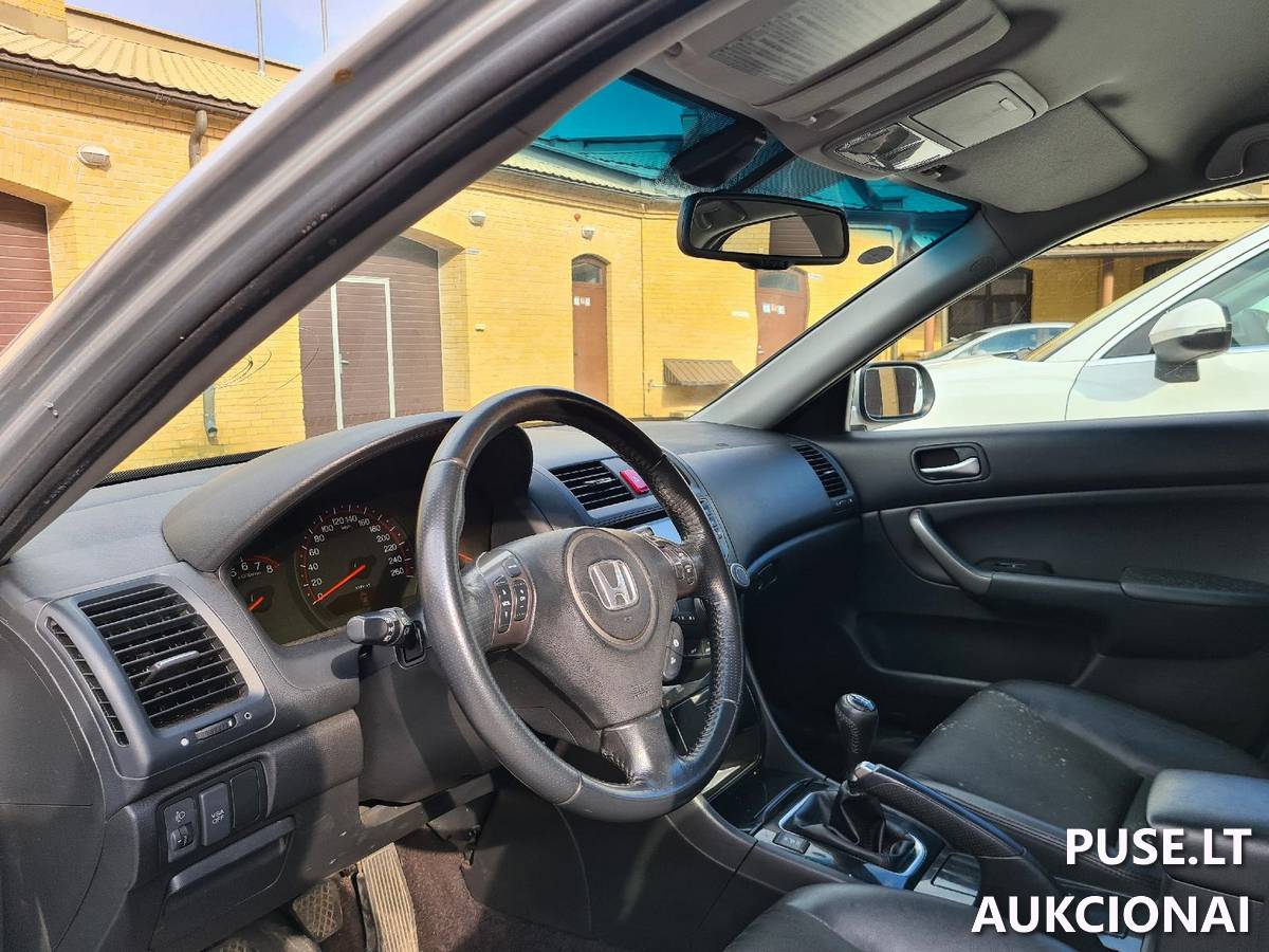 Keleivinis automobilis Honda Accord Keleivinis automobilis 11