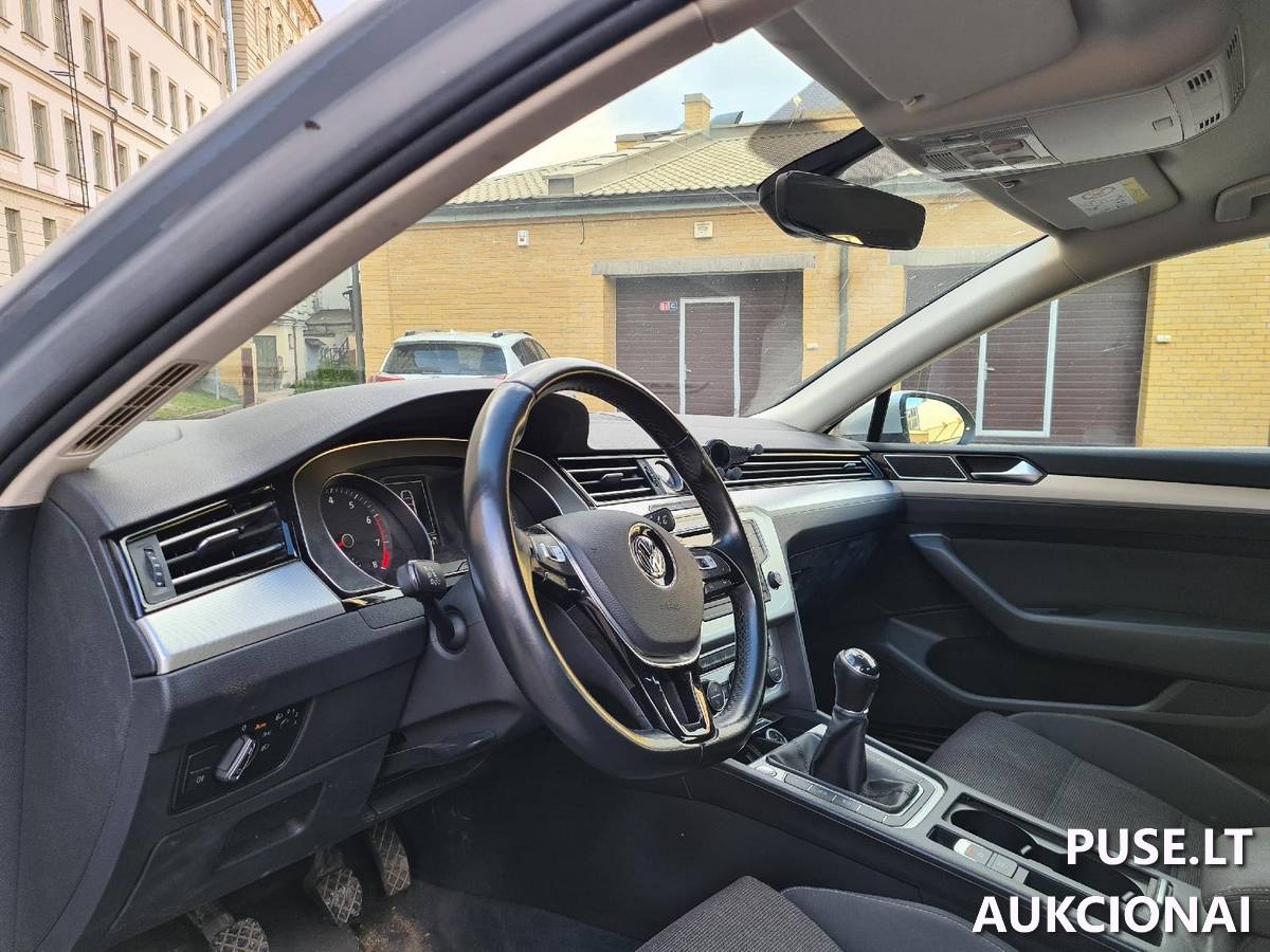 Keleivinis automobilis Volkswagen Passat Keleivinis automobilis 3