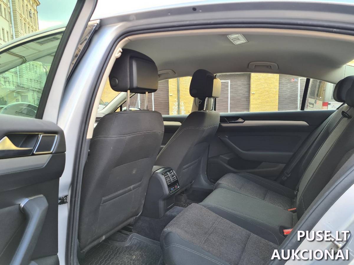 Keleivinis automobilis Volkswagen Passat Keleivinis automobilis 4