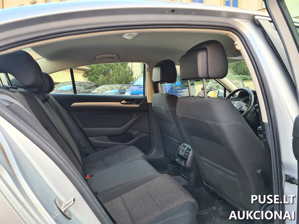 Keleivinis automobilis Volkswagen Passat Keleivinis automobilis 5
