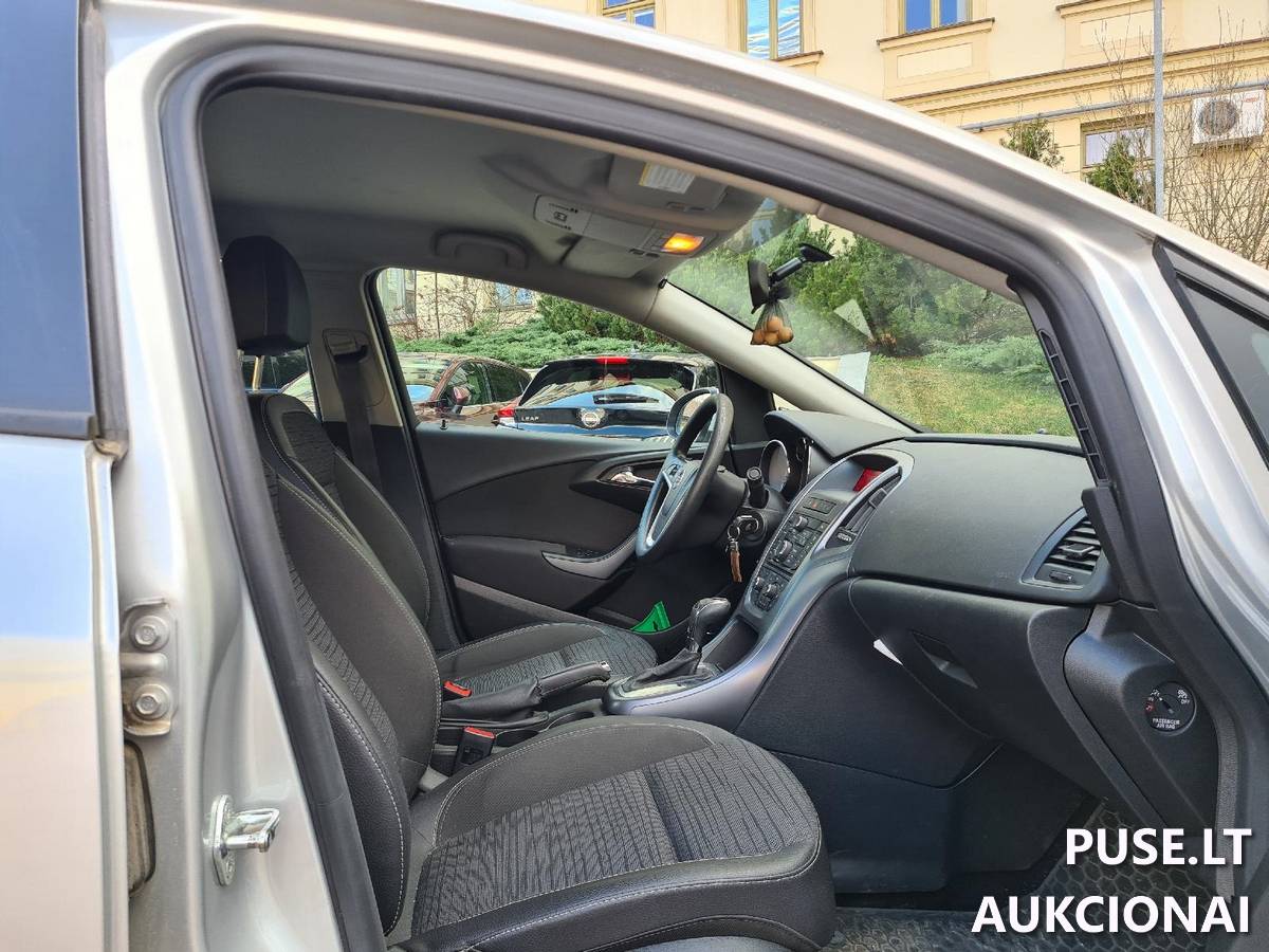 Keleivinis automobilis Opel Astra Keleivinis automobilis 1
