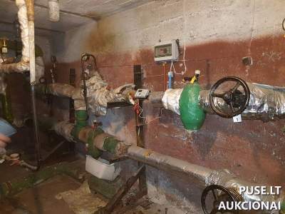 Parduodama 12/100 dalis gyvenamo namo Kaune, Benediktinių g. 9, pradinė kaina 5148 EUR