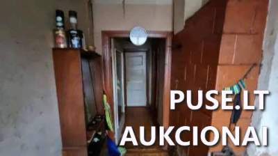 Parduodamas 2 kambarių butas Obeliuose su rūsiu 980 EUR pradinė kaina