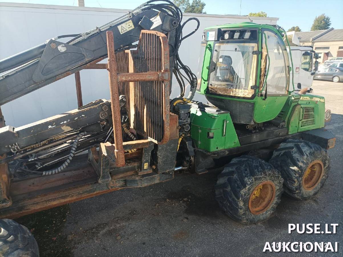 Miškavežė  JOHN DEERE Inv. Nr. 32-26006628 Nenurodyta 2