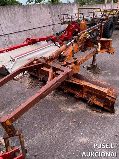 Prikabinamas greideris Kretingoje, pradinė kaina 1495 EUR - technika pardavimas per viešą aukcioną
