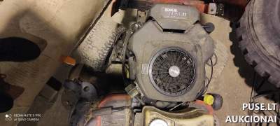 Naudotas traktorius LT2122CMA (žoliapjovė) parduodamas aukcione nuo 255 EUR