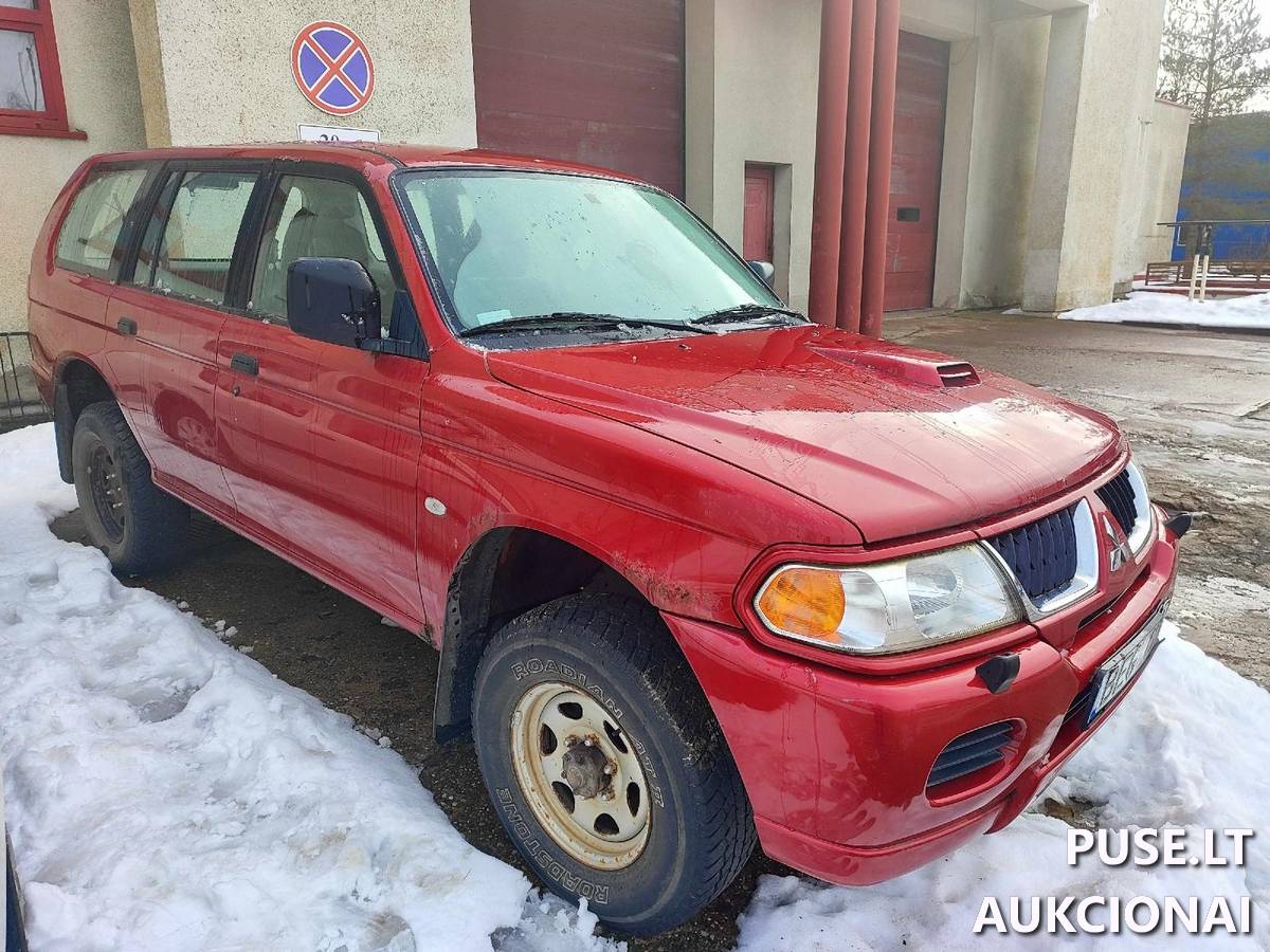 Mitsubishi Pajero Sport Lengvasis automobilis 2