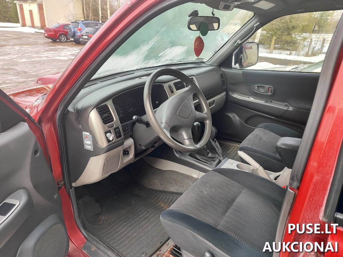 Mitsubishi Pajero Sport Lengvasis automobilis 4