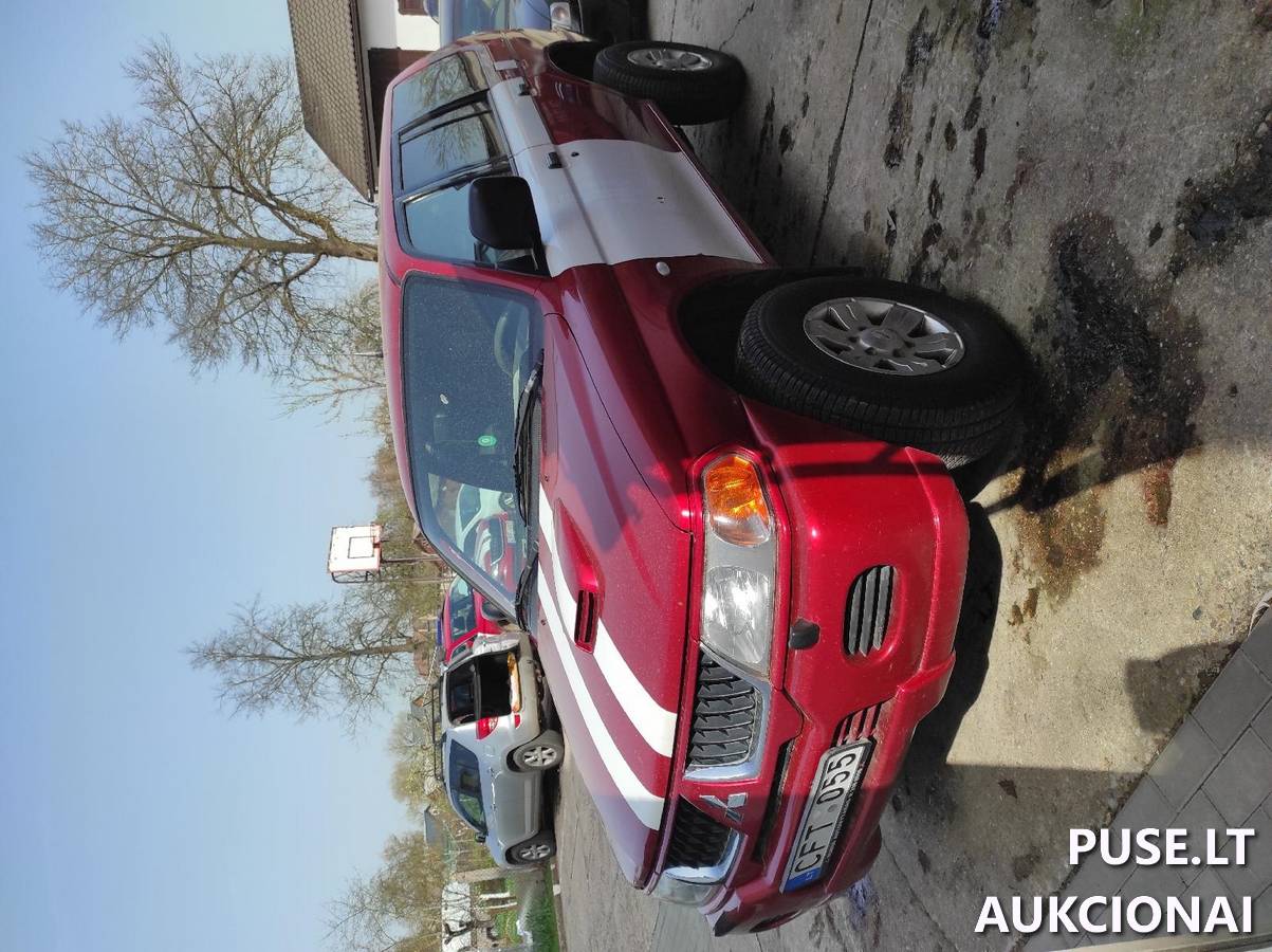 Mitsubishi Pajero Sport Lengvasis automobilis 2