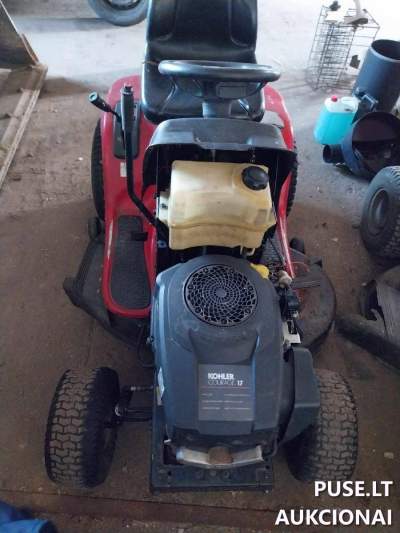 Traktoriukas - vejapjovė LT2117A parduodamas aukcione Šilutėje, pradinė kaina 100 EUR su defektais