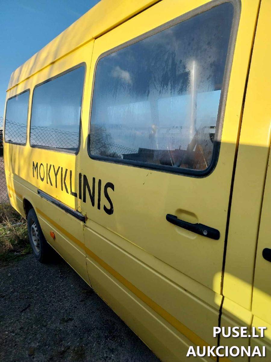 Mokyklinis autobusas Mercedes-Benz Sprinter 308 Mažas autobusas 1