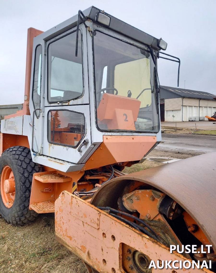 Vibrovolas Hamm 3011D Traktoriai, savaeigės mašinos, priekabos, puspriekabės 3