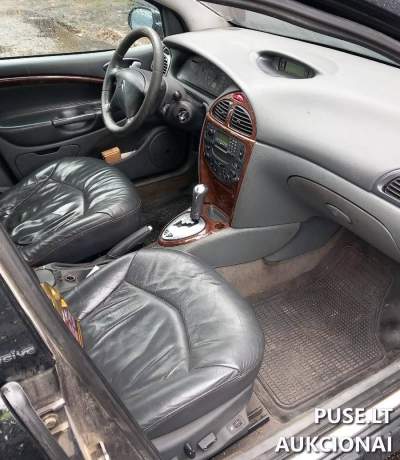 Naudotas lengvasis automobilis CITROEN C5 360 EUR pradinė kaina, parduodamas balandžio 25 d.