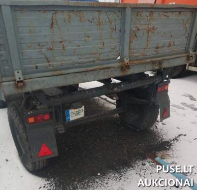 Traktorinė priekaba 2PTC 4,5 aukcione, pradinė kaina 1500 EUR - galimybė įsigyti techniką