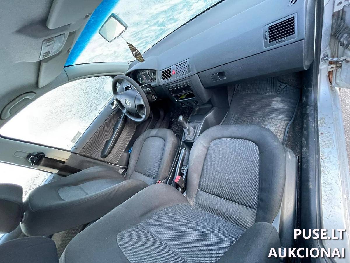 AUTOMOBILIS ŠKODA FABIA Lengvasis automobilis 2