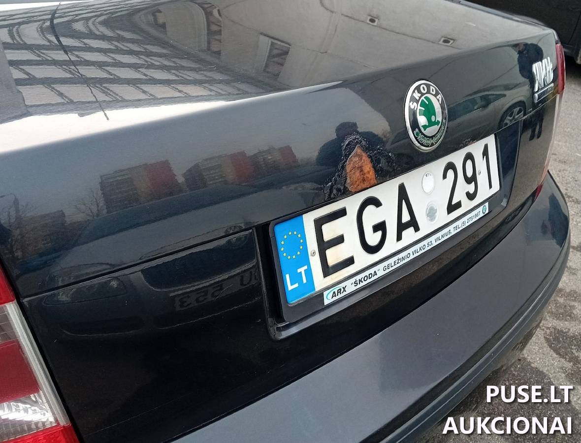 Škoda Superb EGA 291 Lengvasis automobilis 3