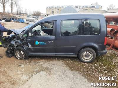 Krovininis automobilis VW Caddy po įvykio aukcione Šiauliuose pradinė kaina 3000 EUR