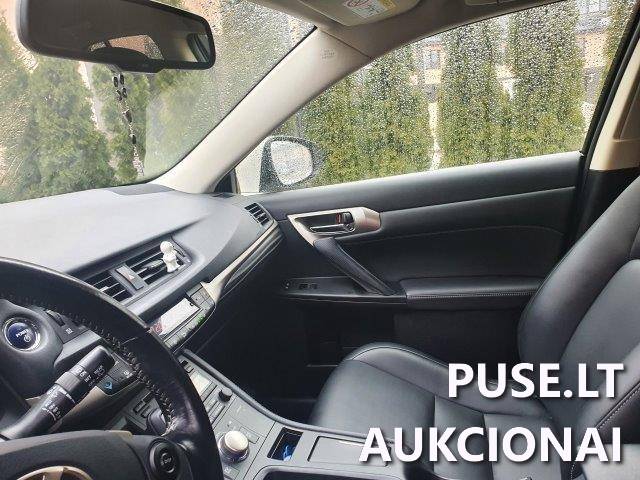 LEXUS CT200H Keleivinis automobilis 8