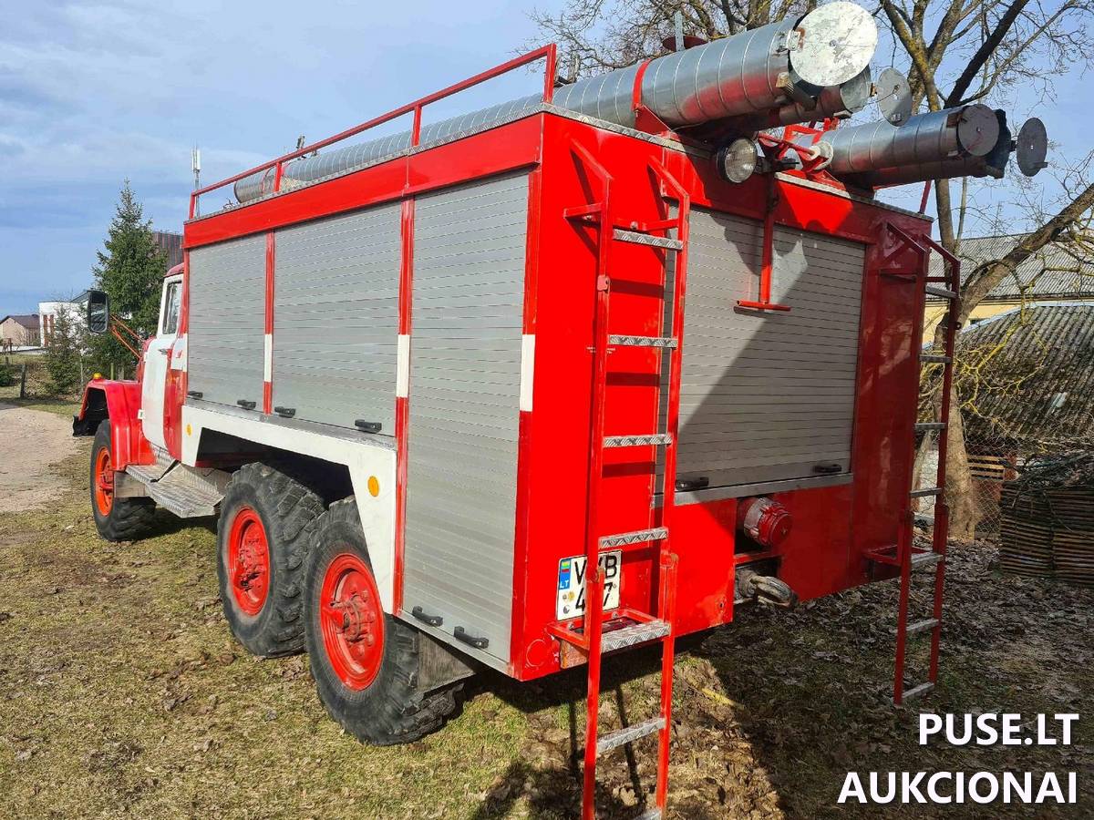 Autocisterna AC-40 131/137B Nenurodyta 1