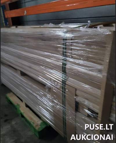 Medinių baldų dalių aukcionas Vilniuje: Pradinė kaina 5041 EUR, baigiasi 2024-05-16