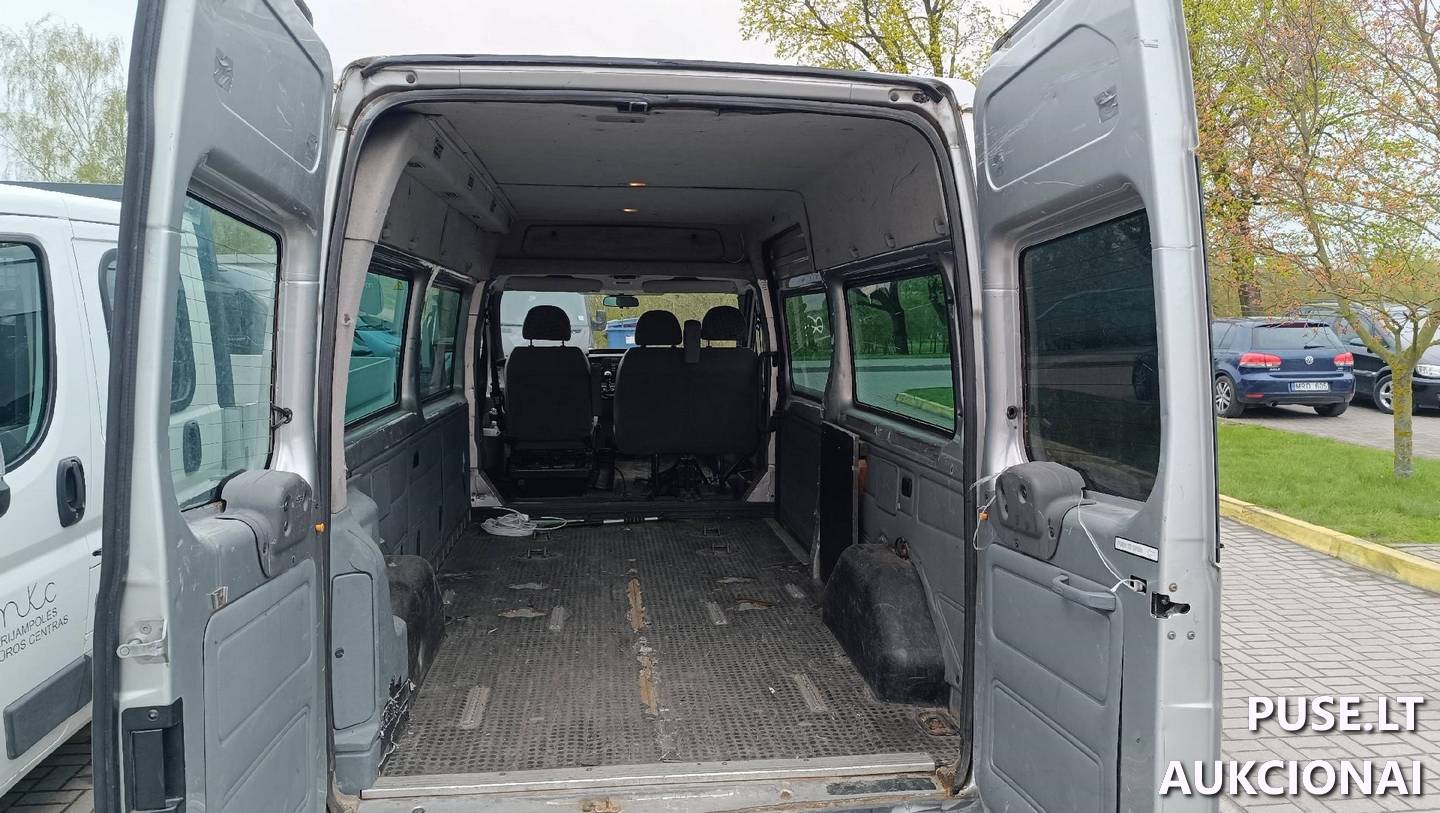 Lengvasis autobusiukas Ford Transit Keleivinis automobilis 4