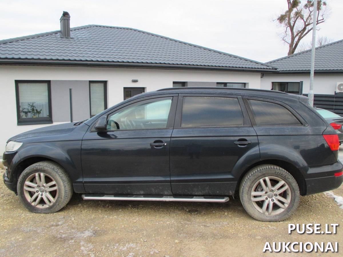 AUDI Q7 Keleivinis automobilis 6