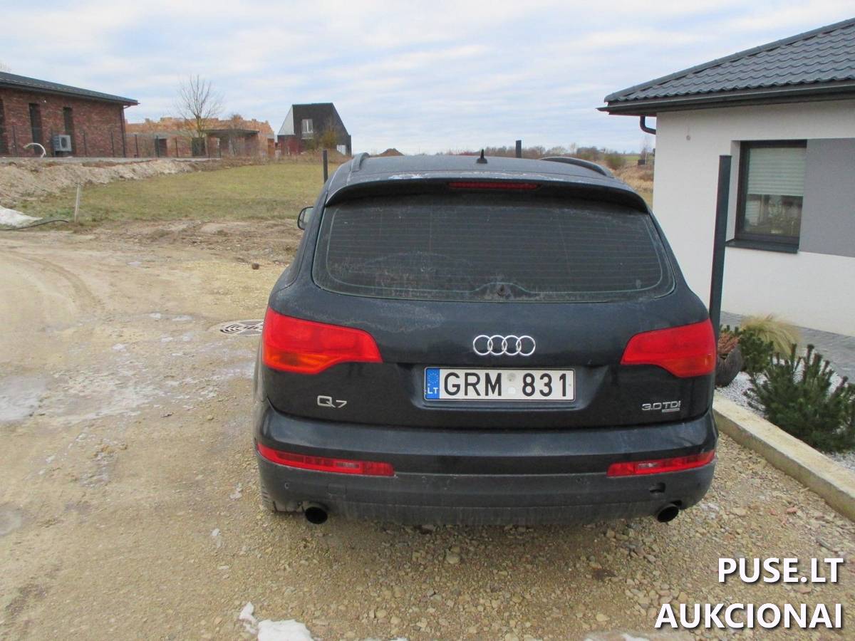 AUDI Q7 Keleivinis automobilis 7