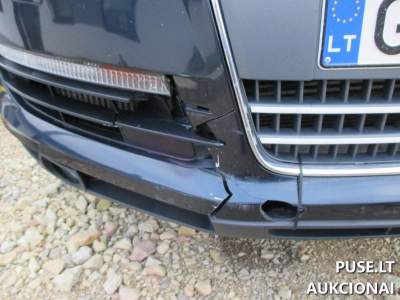 Parduodamas AUDI Q7 dyzelinis visureigis Kaune, pradinė kaina 3300 EUR
