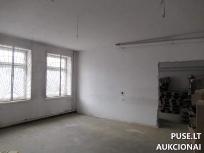 Gamybinės patalpos Kaune, Neries krant. 16B-2, parduodamos su 0.0923 ha žemės dalimi, kaina 453600 EUR