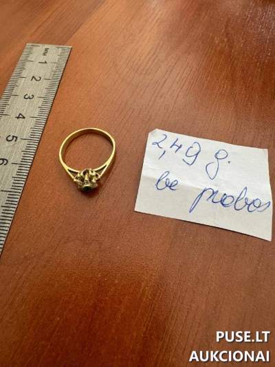 Žiedas su žalios spalvos akute prabos aukcionas nuo 56 EUR
