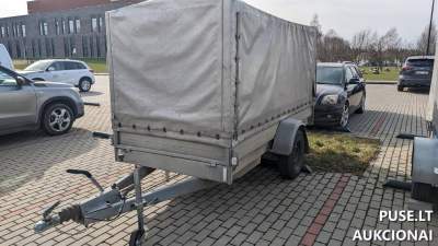 Parduodama Tauras 700 priekaba Vilniuje, 661 EUR pradinė kaina, 2001 m. su tentu