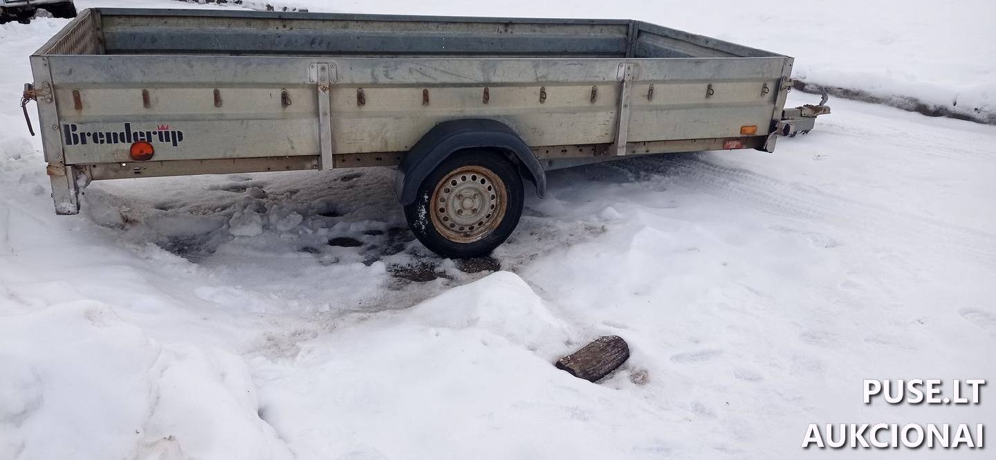 Sniego motociklas Arctic Cat Bearcat 660WT su priekaba Thule Trailers Brenderup Motociklas 1