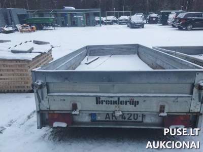 Sniego motociklas Arctic Cat su priekaba aukcione nuo 490 EUR: technika Varėnos rajone