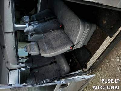 Parduodamas keleivinis automobilis Ford Transit 2008m. aukcione 1000 EUR