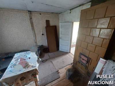 1/2 dalis gyvenamojo namo Panevėžio rajone, Ramygaloje, Sodų g. 22, pradinė kaina 662 EUR