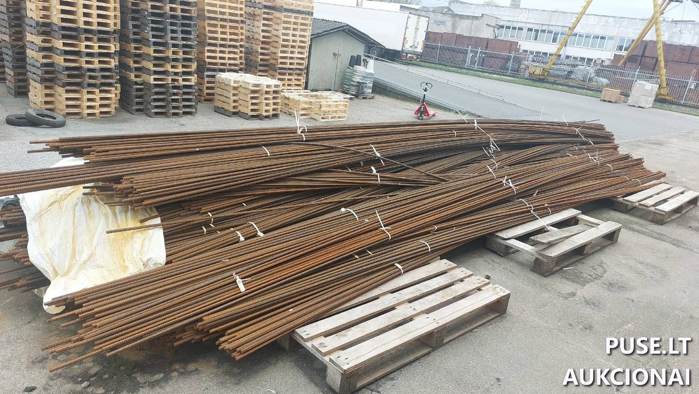 Metaliniai strypai armatūra .Viso 9504 kg. Kitas turtas 1
