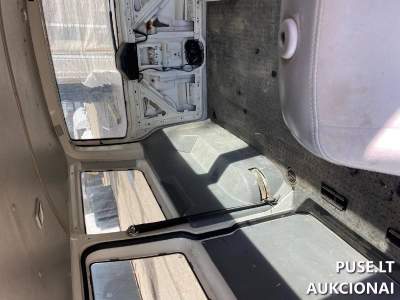 Krovininis automobilis VW TRANSPORTER iki 3.5t aukcione, pradinė kaina 5766 EUR