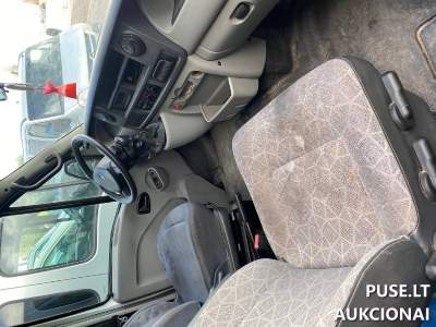 Krovininis automobilis RENAULT MASTER, pradinė kaina 5062 EUR, aukcionas baigiasi 2024-06-05