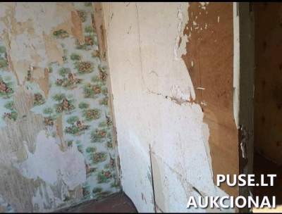 1 kambario 17.82 kv.m. bendrabučio tipo buto dalis Plungėje V. Mačernio g. 49, pradinė kaina 4376 EUR