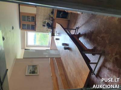 Statybinės įrangos remonto baras su 0.56 ha sklypu Utenos rajone, pradinė kaina 220000 EUR