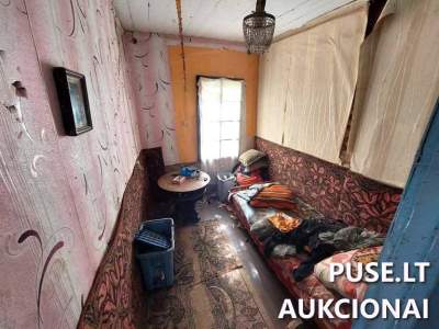 Gyvenamasis namas Akmenės rajone, Šiaudinės kaime, su ūkiniais pastatais ir 0.19 ha sklypu - 1400 EUR