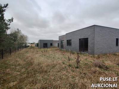 Parduodamas 0.0863 ha žemės sklypas Vilniuje, Zubiškių g. 113, su pastatais už 100800 EUR